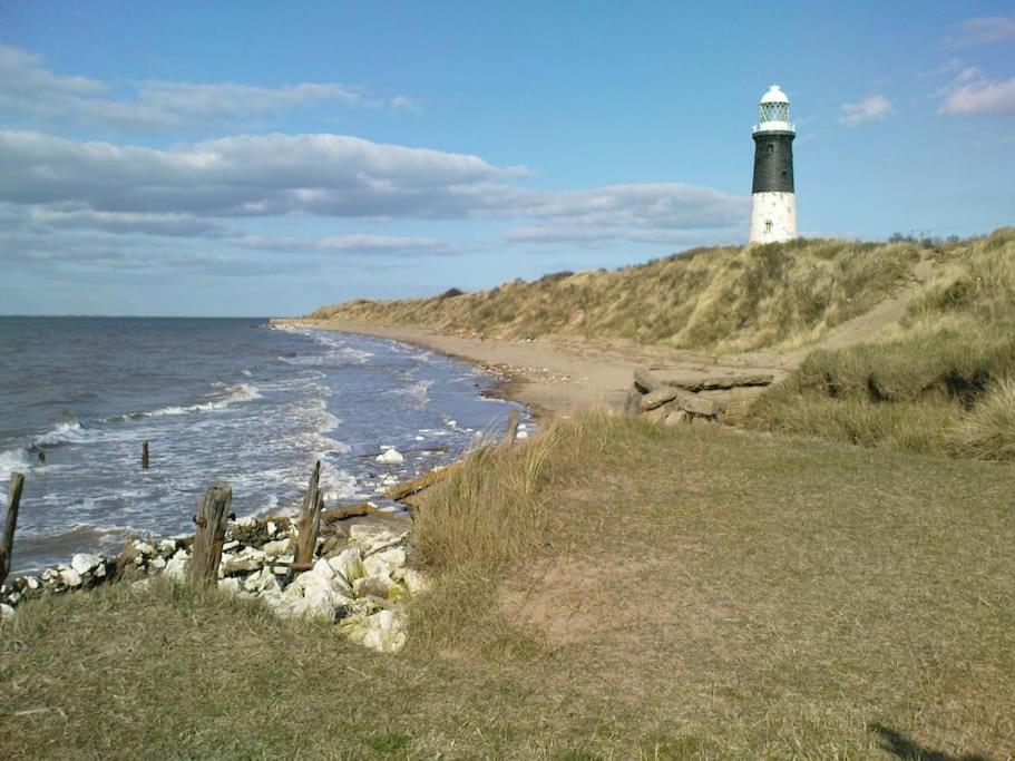Charming 2 Bedroom Holiday Chalet Withernsea Esterno foto